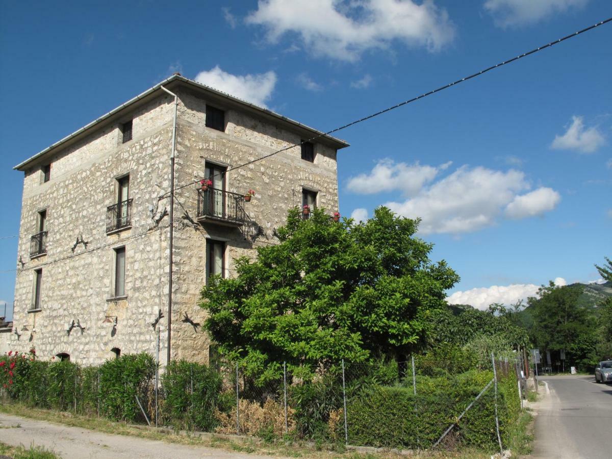 Aparthotel Casa Sarlo Petina Exterior foto