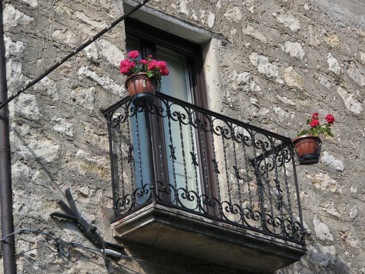Aparthotel Casa Sarlo Petina Exterior foto